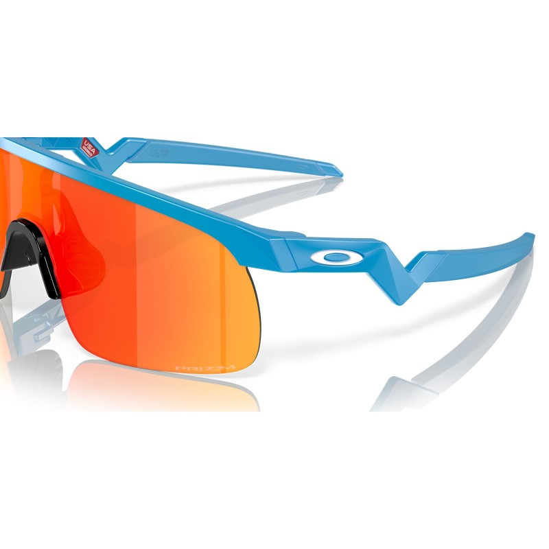 Occhiali da sole donna Oakley Youth Sun 9010 901005 - Resistor Luxu...