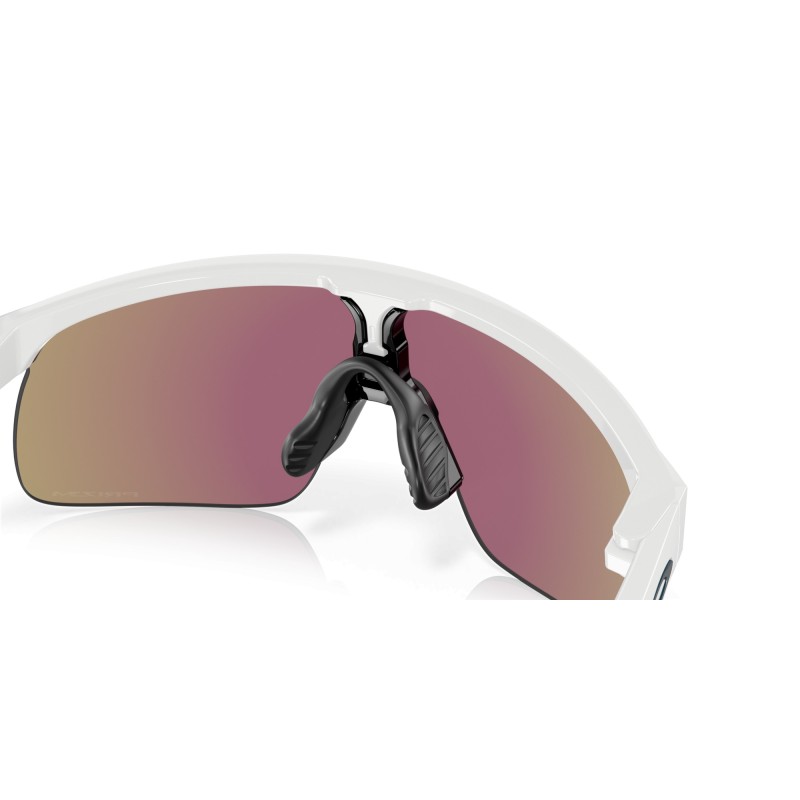 Occhiali da sole donna Oakley Youth Sun 9010 901007 - Resistor Luxu...