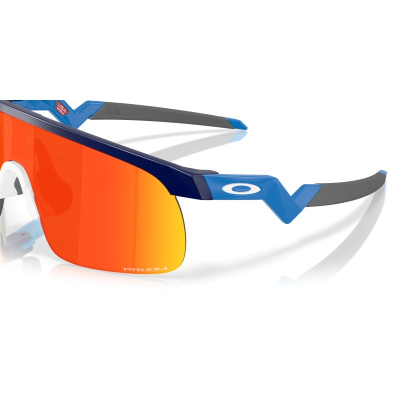 Occhiali da sole donna Oakley Youth Sun 9010 901034 - Resistor Luxu...