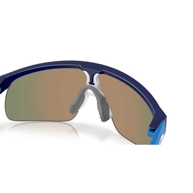 Occhiali da sole donna Oakley Youth Sun 9010 901034 - Resistor Luxu...