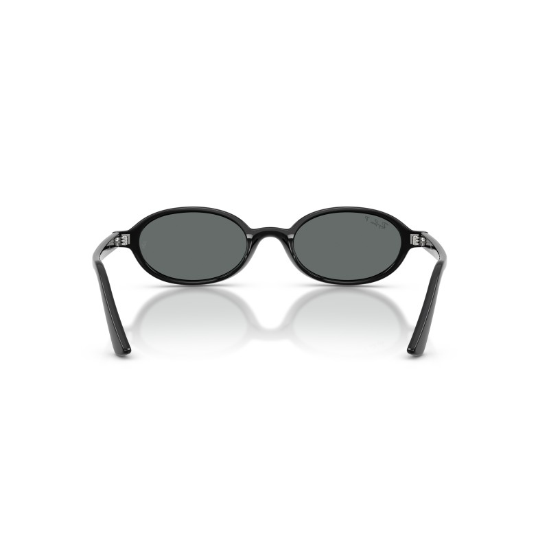 Ray-Ban RB4472 667781 – Zwarte Ovale Zonnebril met Grijze Polarisatielenzen