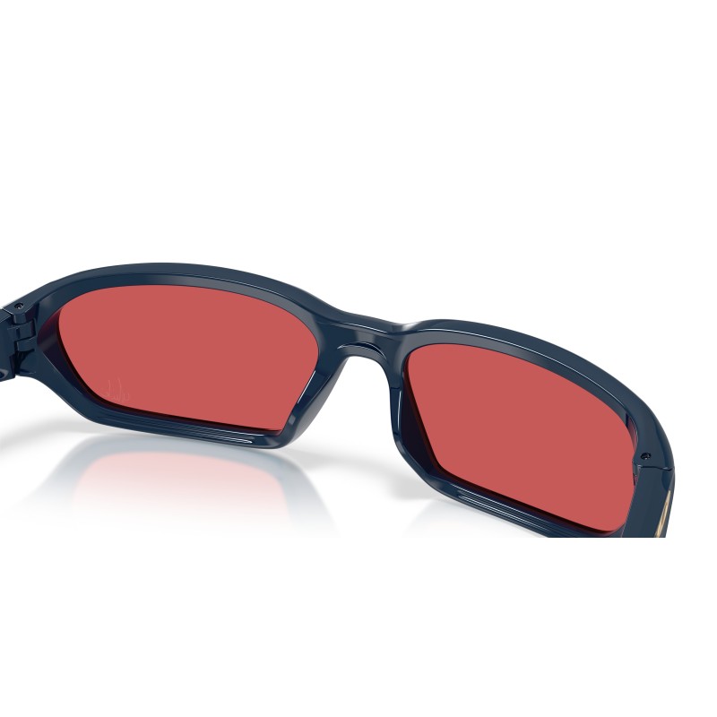 Occhiali da Sole Oakley Terraforma OO9530 | Design Rettangolare