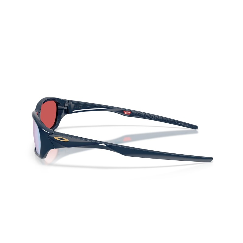 Occhiali da Sole Oakley Terraforma OO9530 | Design Rettangolare