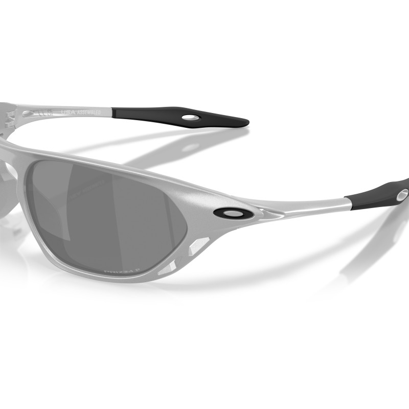 Oakley Cage Jacket Sunglasses | Prizm Black Polarized | X Silver