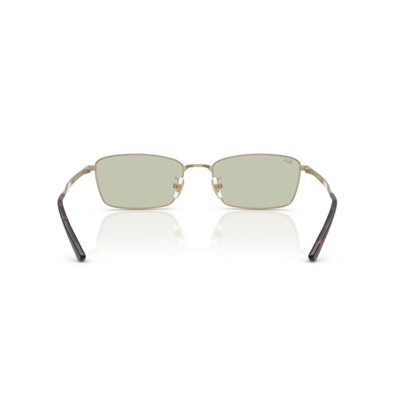 Ray-Ban RB8069D Titanium Zonnebril - Lichtgewicht & Stijlvol